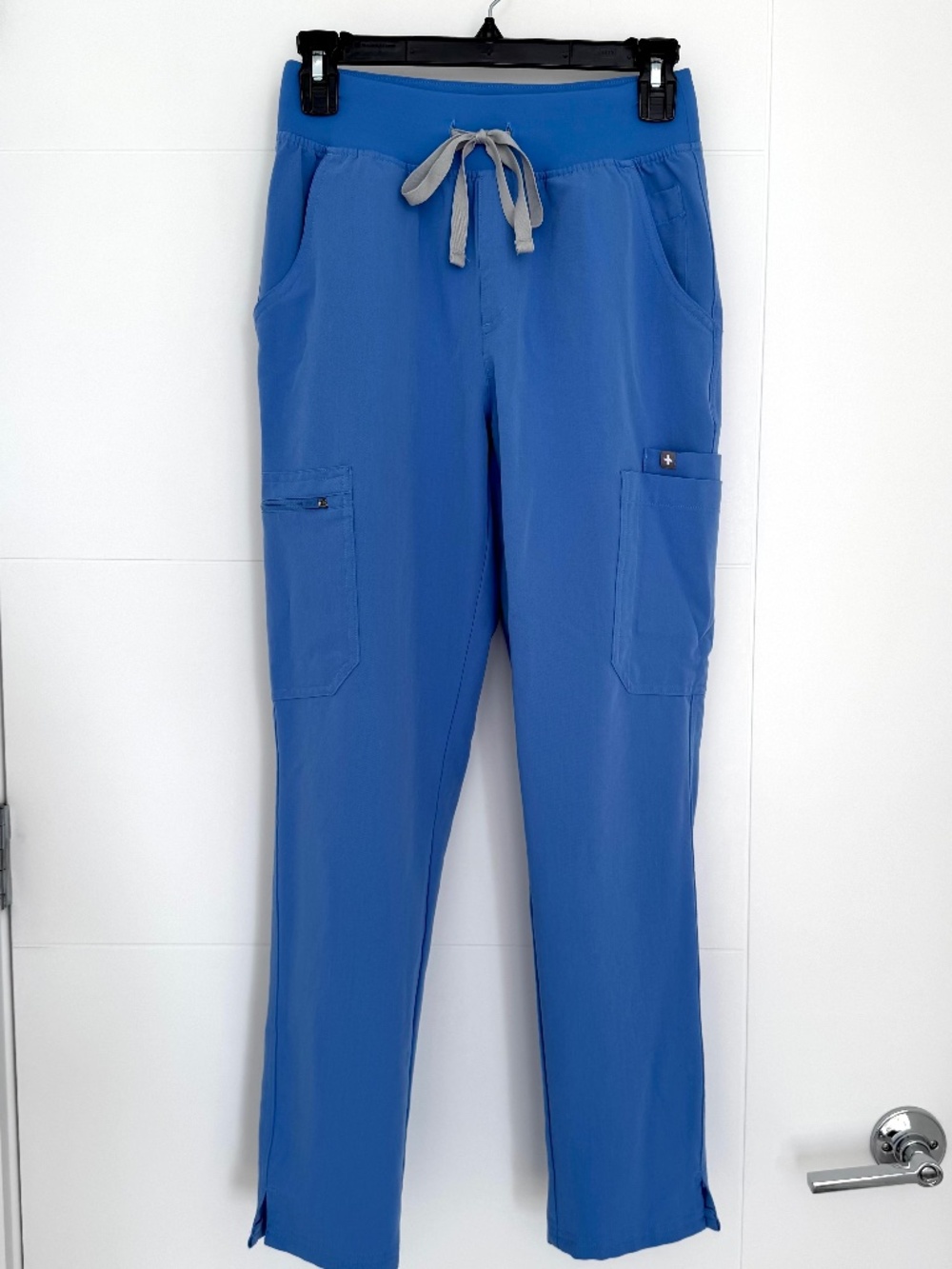 New FIGS Yola High-Rise Slim Scrub Pant – XS Petite, Ceil Blue